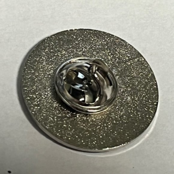 Jr. Bulls Youth Hockey Tampa, Florida Lapel Hat Pin 1" Circular - Picture 7 of 8